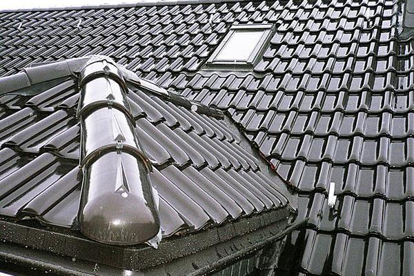 Steildachsanierungen von unserem Dachdeckerbetrieb Mende GmbH